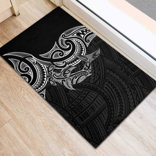New Zealand Hammerhead Shark Rubber Doormat Maori Haehae Mangopare Black - Aussie Hoodie