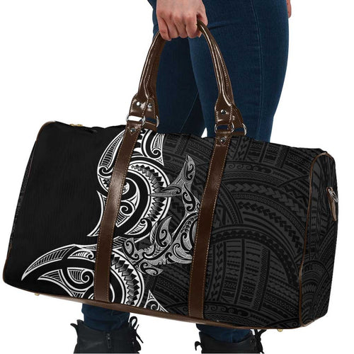 New Zealand Hammerhead Shark Travel Bag Maori Haehae Mangopare Black - Aussie Hoodie