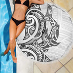 New Zealand Hammerhead Shark Beach Blanket Maori Haehae Mangopare White - Aussie Hoodie