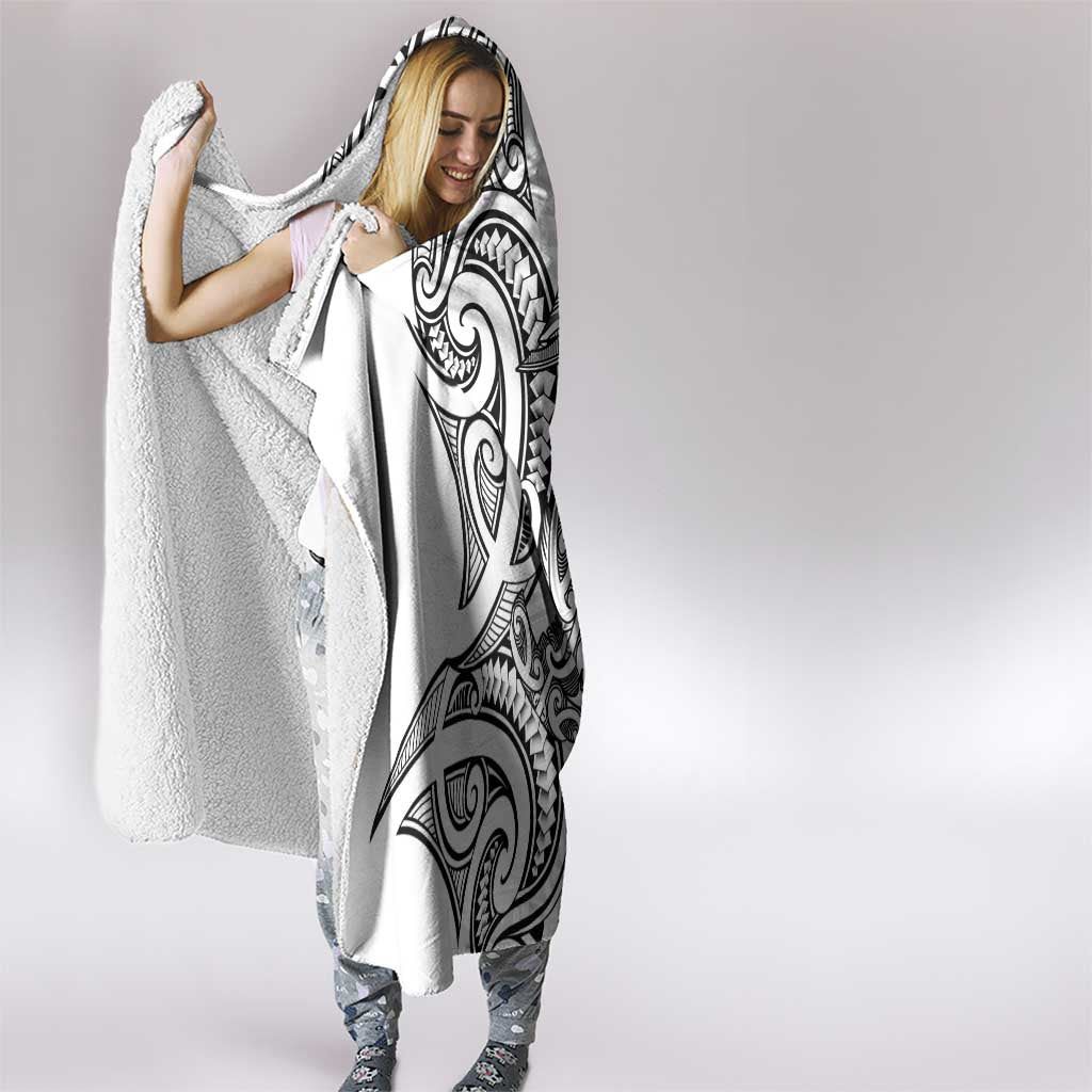 New Zealand Hammerhead Shark Hooded Blanket Maori Haehae Mangopare White - Aussie Hoodie