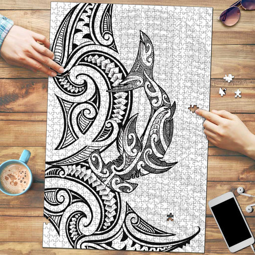 New Zealand Hammerhead Shark Puzzle Maori Haehae Mangopare White - Aussie Hoodie