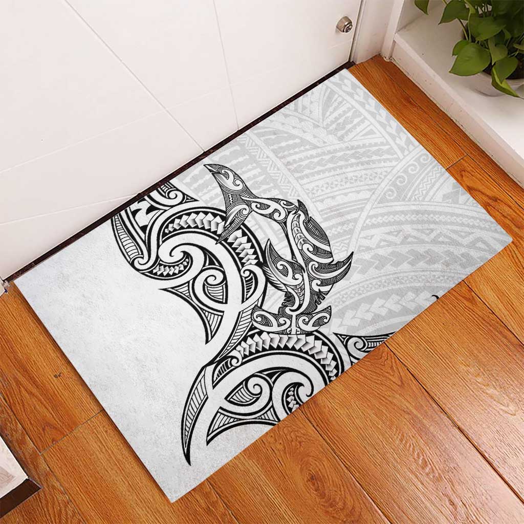 New Zealand Hammerhead Shark Rubber Doormat Maori Haehae Mangopare White - Aussie Hoodie