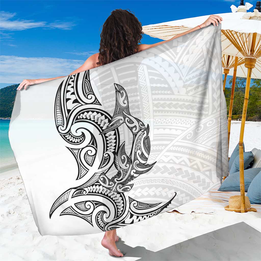 New Zealand Hammerhead Shark Sarong Maori Haehae Mangopare White - Aussie Hoodie