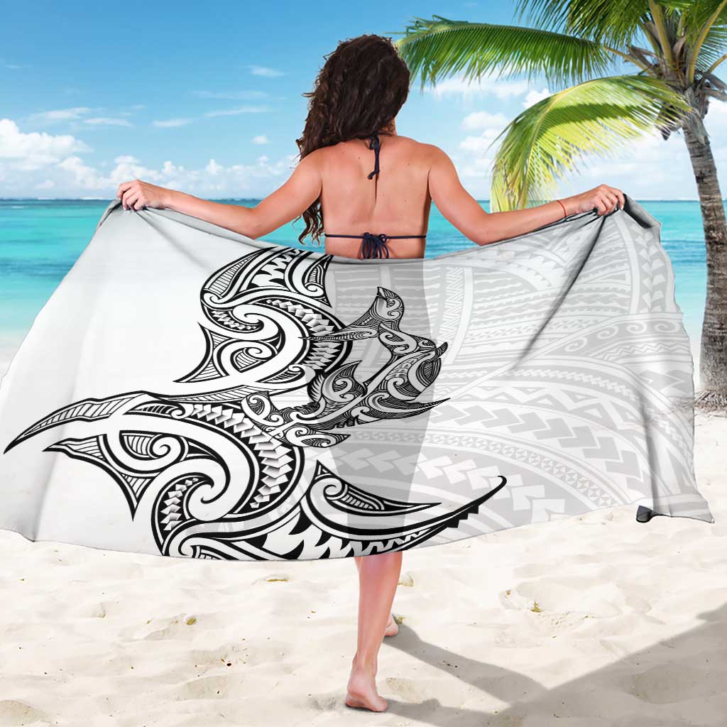 New Zealand Hammerhead Shark Sarong Maori Haehae Mangopare White - Aussie Hoodie
