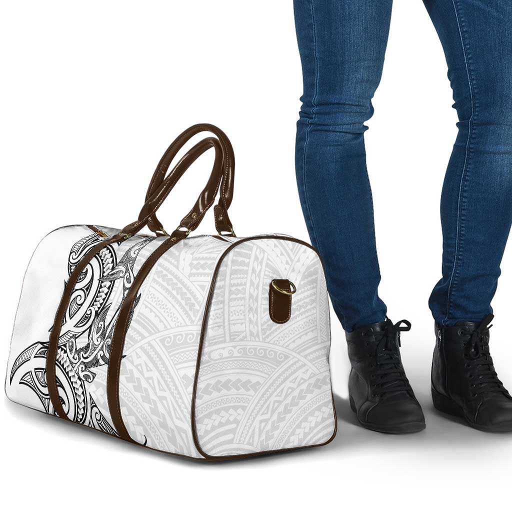 New Zealand Hammerhead Shark Travel Bag Maori Haehae Mangopare White - Aussie Hoodie