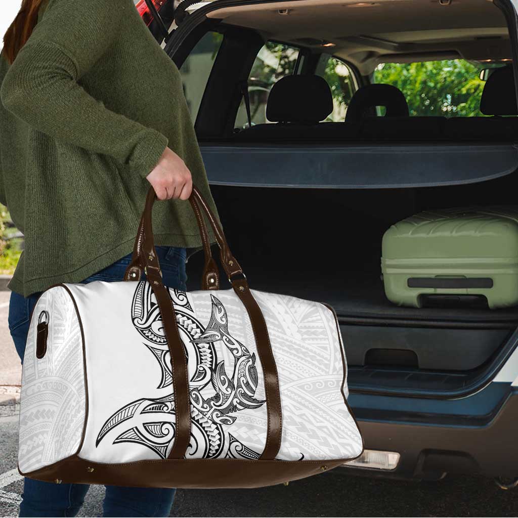 New Zealand Hammerhead Shark Travel Bag Maori Haehae Mangopare White - Aussie Hoodie