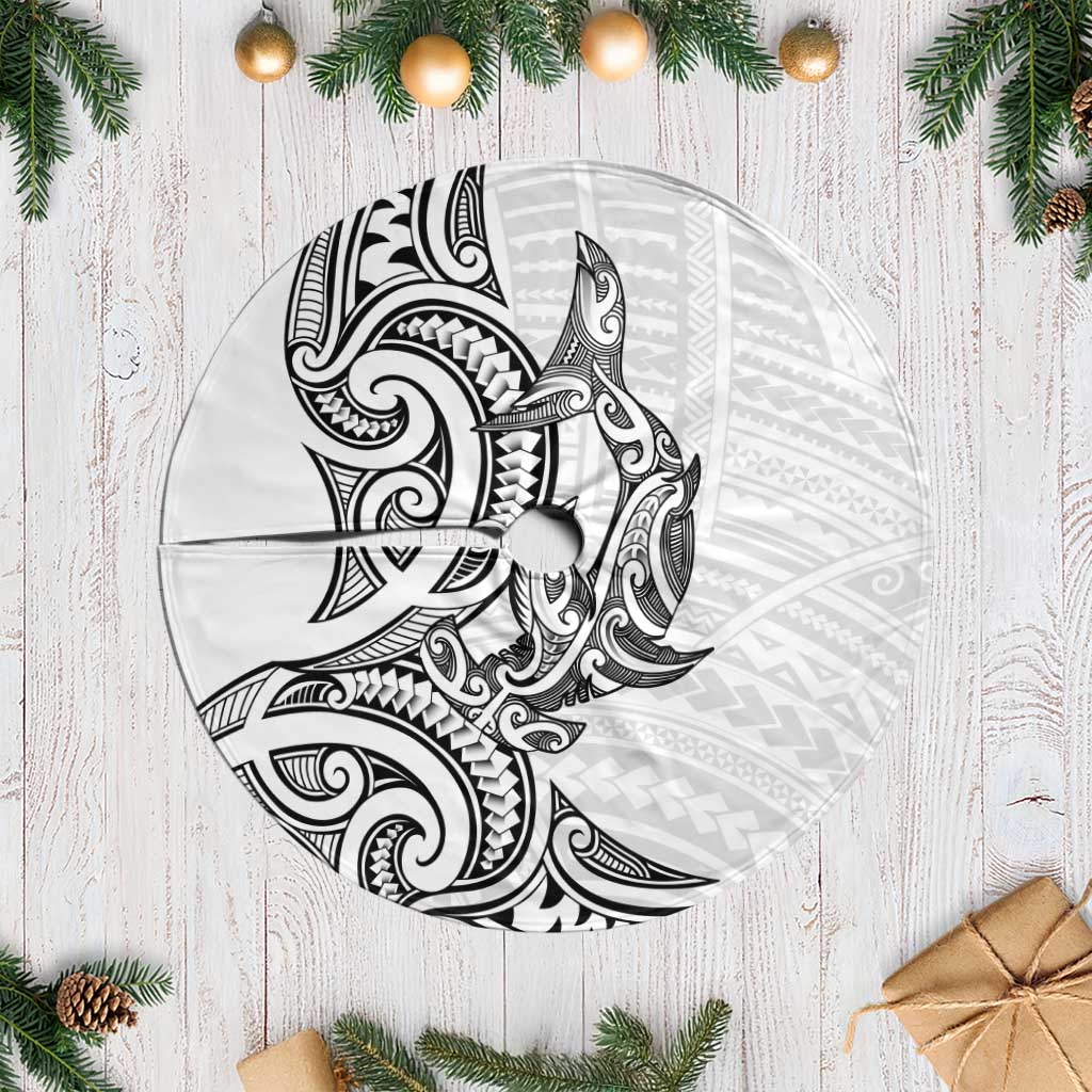 New Zealand Hammerhead Shark Tree Skirt Maori Haehae Mangopare White - Aussie Hoodie