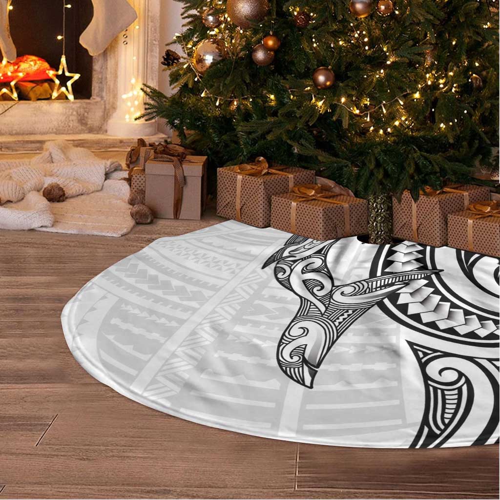 New Zealand Hammerhead Shark Tree Skirt Maori Haehae Mangopare White - Aussie Hoodie