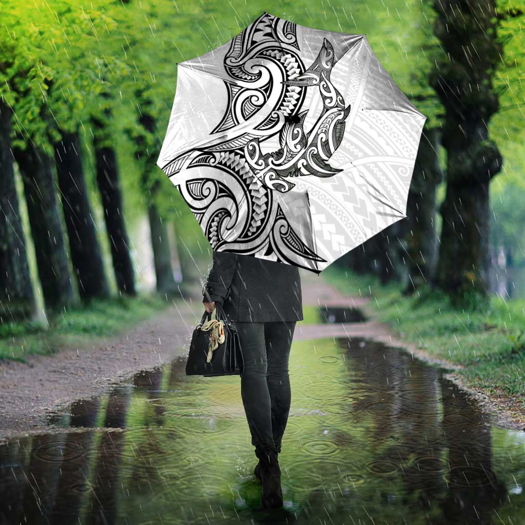 New Zealand Hammerhead Shark Umbrella Maori Haehae Mangopare White - Aussie Hoodie