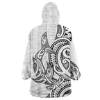 New Zealand Hammerhead Shark Wearable Blanket Hoodie Maori Haehae Mangopare White - Aussie Hoodie