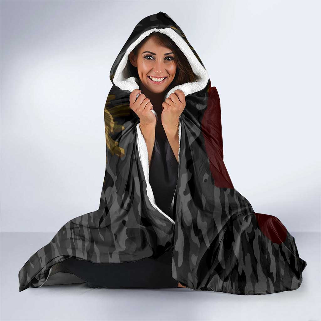 Australia ANZAC Day Hooded Blanket We Will Remember Them Poppy Camouflage - Aussie Hoodie