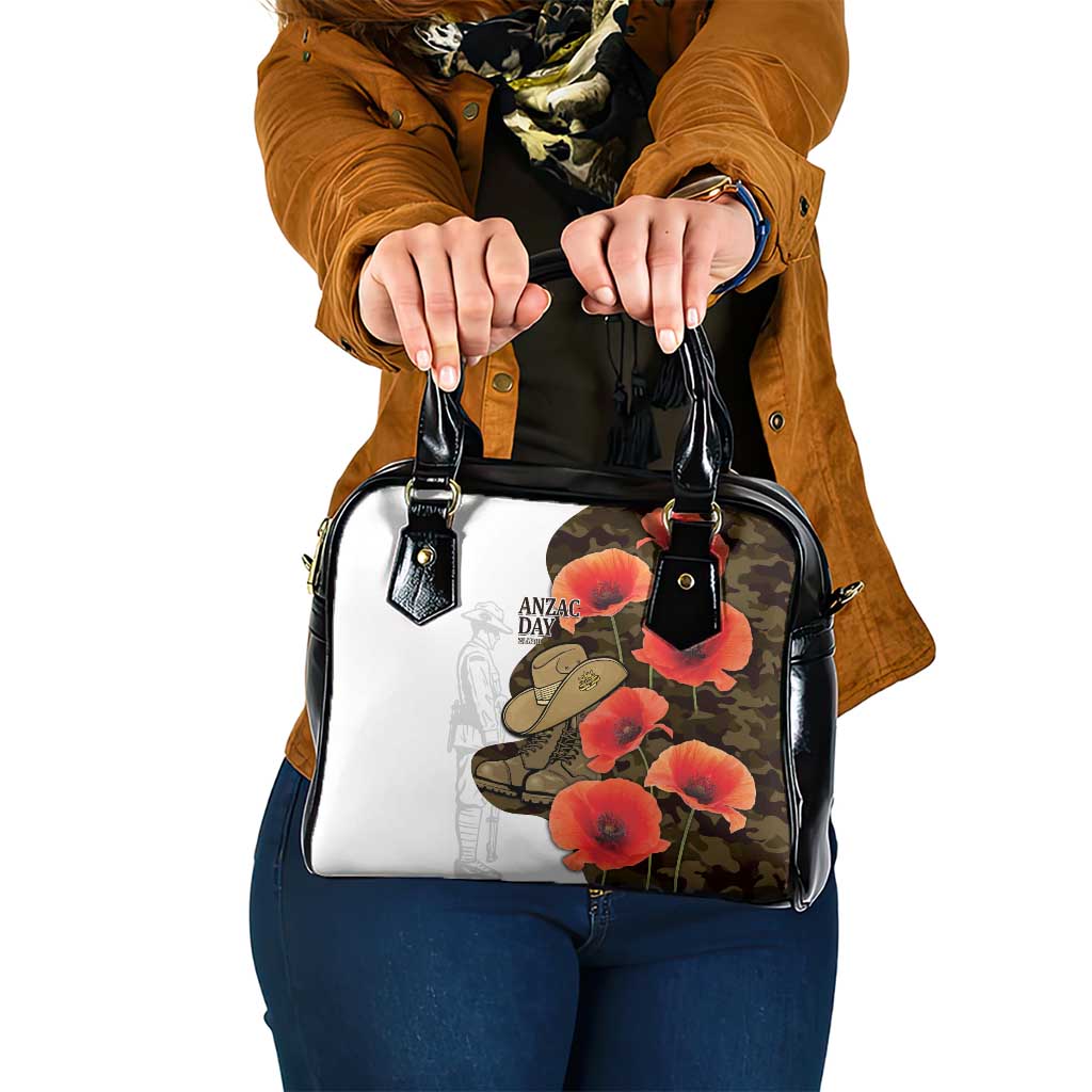 Australia ANZAC Day Shoulder Handbag Boots And Slouch Hat Lest We Forget - Aussie Hoodie