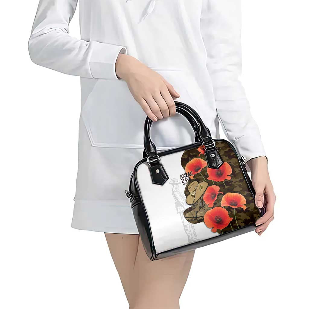 Australia ANZAC Day Shoulder Handbag Boots And Slouch Hat Lest We Forget - Aussie Hoodie