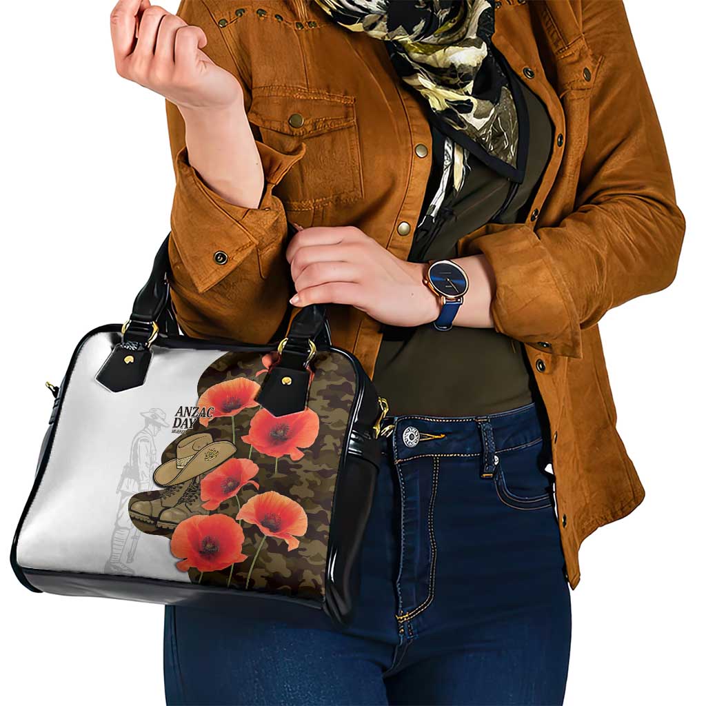 Australia ANZAC Day Shoulder Handbag Boots And Slouch Hat Lest We Forget - Aussie Hoodie