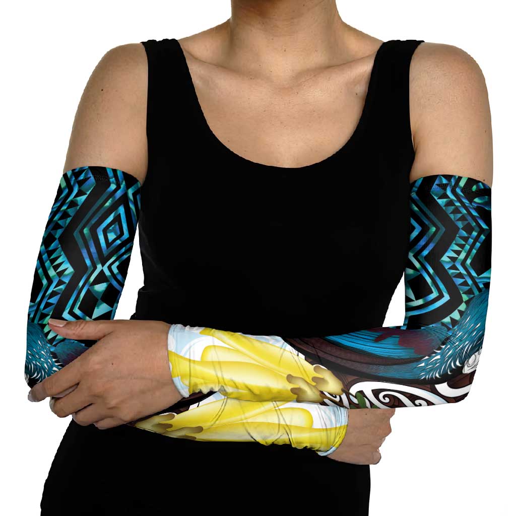 New Zealand Silver Fern Tui Bird Arm Sleeves Maori Kowhai Paua Shell Taniko Motifs - Aussie Hoodie