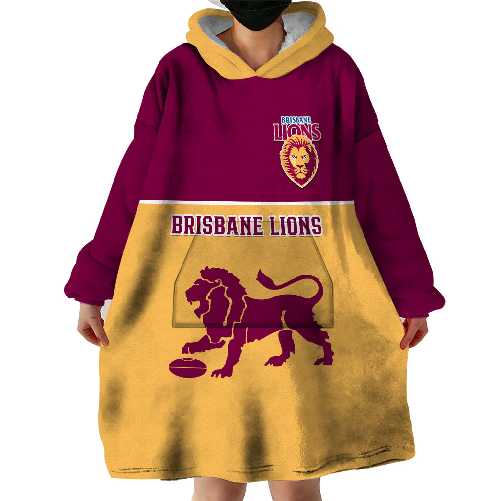 personalised-brisbane-lions-football-2023-wearable-blanket-hoodie-sporty-gold-version