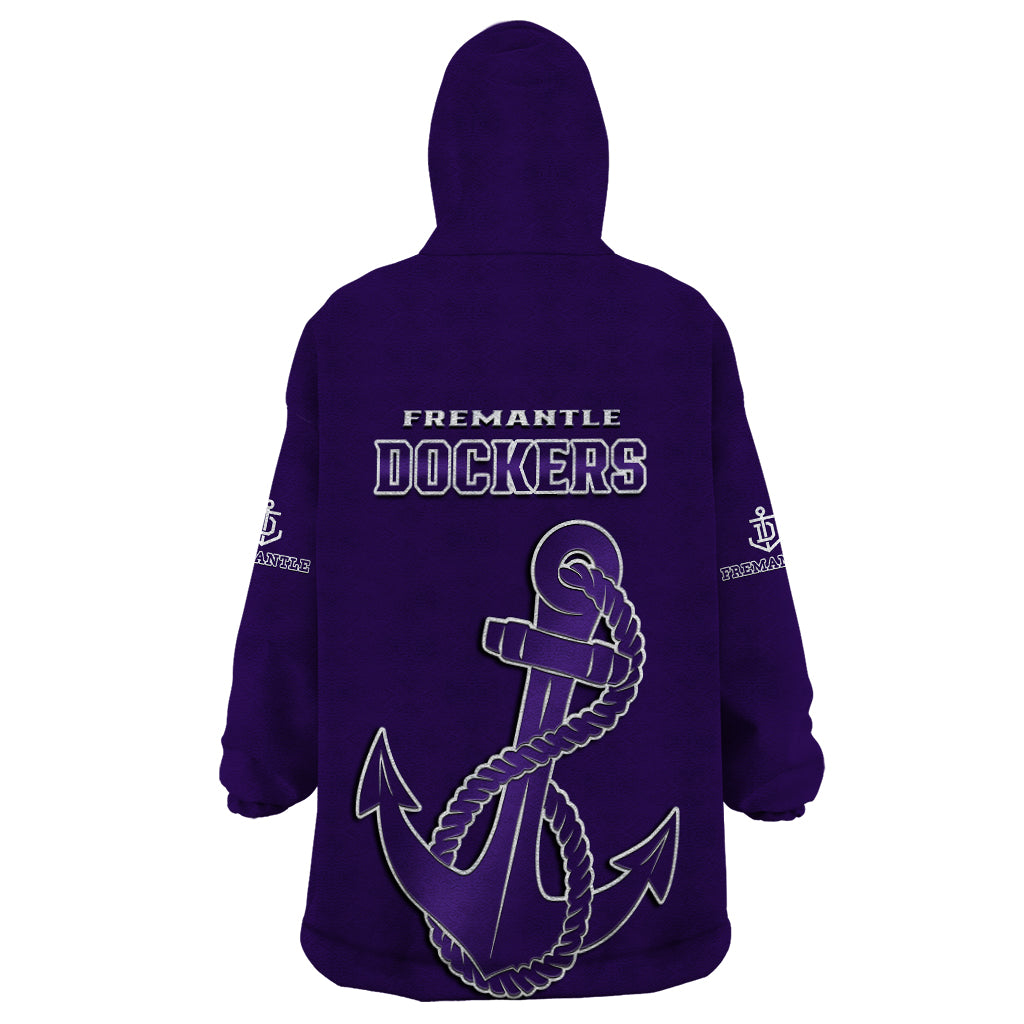 fremantle-dockers-football-2023-wearable-blanket-hoodie-go-freo-sporty-version-01