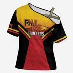 Papua New Guinea Rugby Custom Cross Shoulder Shirt Go PNG Hunters Polynesian Pattern - Aussie Hoodie