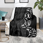 White Ribbon Day New Zealand Blanket Aotearoa Maori Pattern