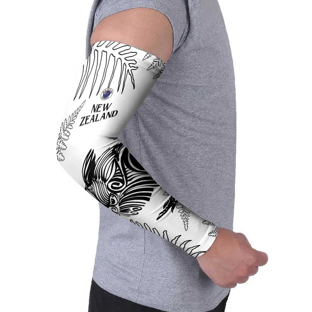 Custom New Zealand Kiwi Football Arm Sleeves Aotearoa Silver Fern - Aussie Hoodie