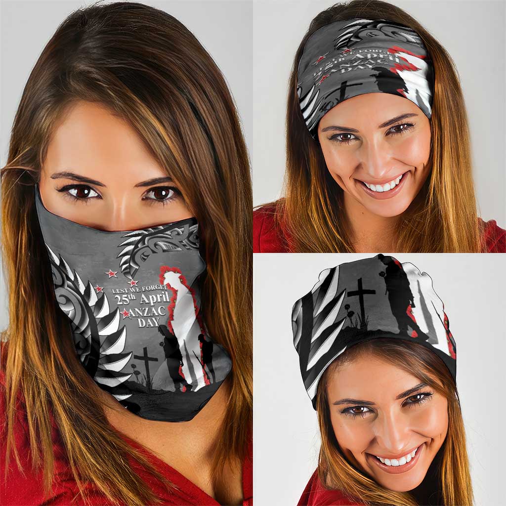 New Zealand ANZAC Day Neck Gaiter 25th April Silver Fern With Poppy - Aussie Hoodie