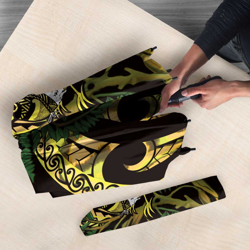 Yellow New Zealand Kowhai And Piwakawaka Umbrella Maori Ngaru Paua Shell - Aussie Hoodie
