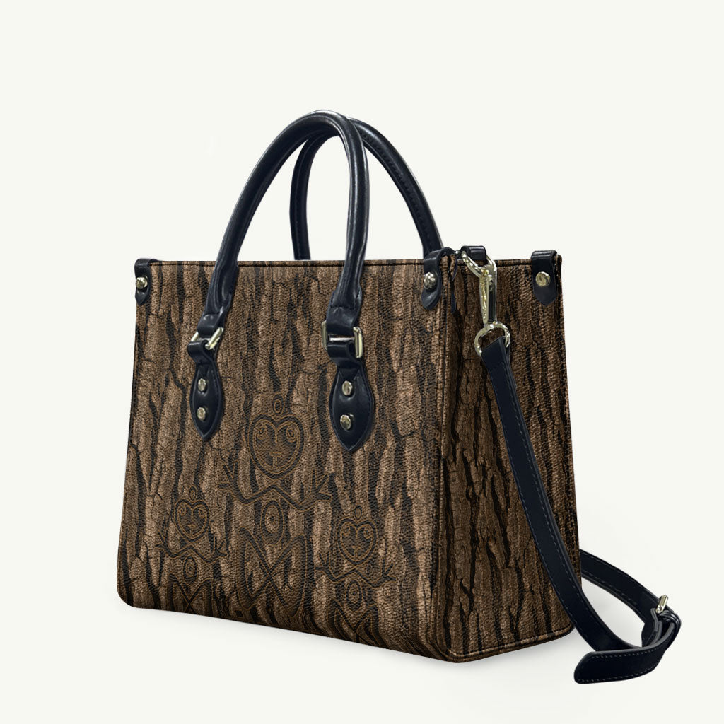 Kioranga Moriori New Zealand Leather Bag Kopi Rakau Carving Art