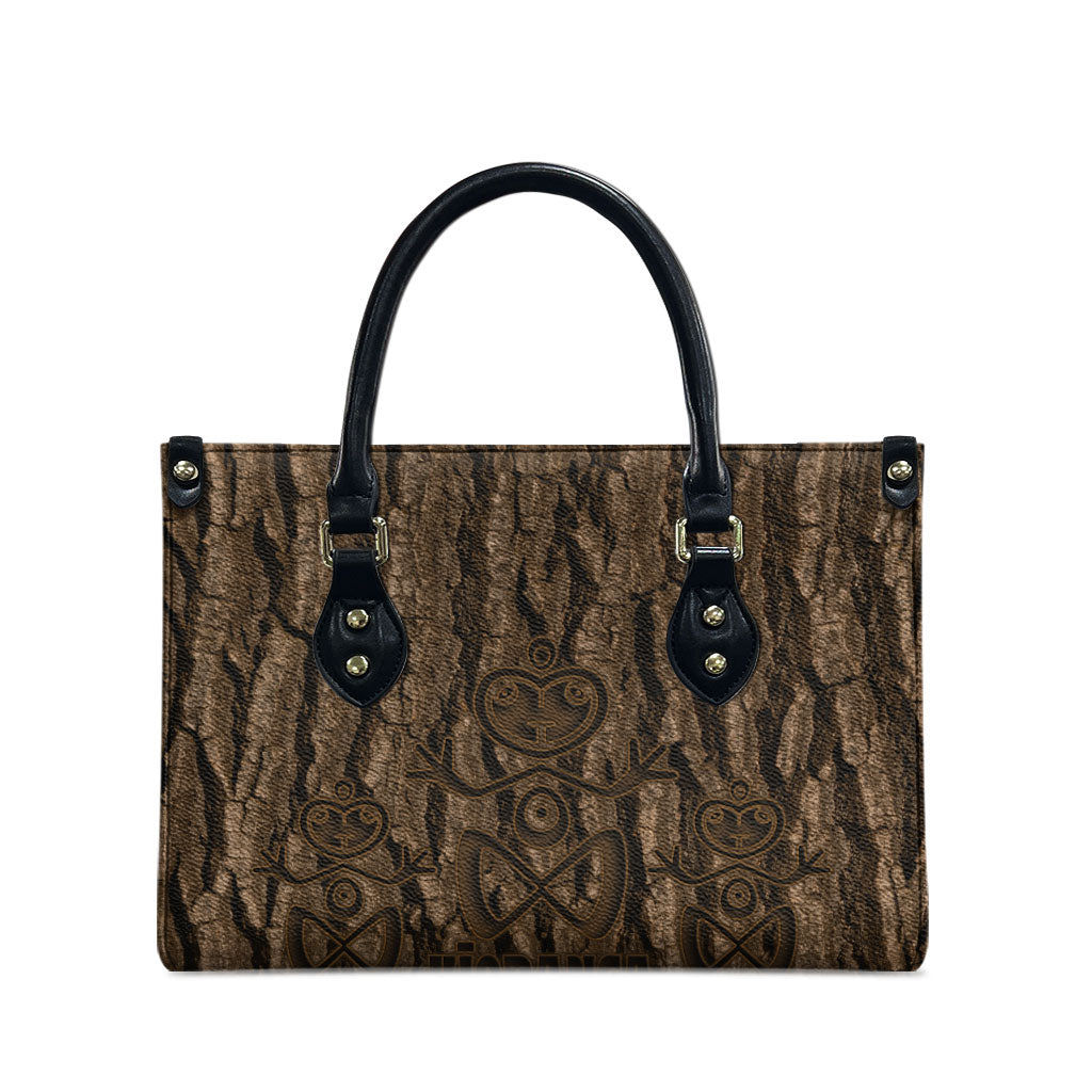 Kioranga Moriori New Zealand Leather Bag Kopi Rakau Carving Art