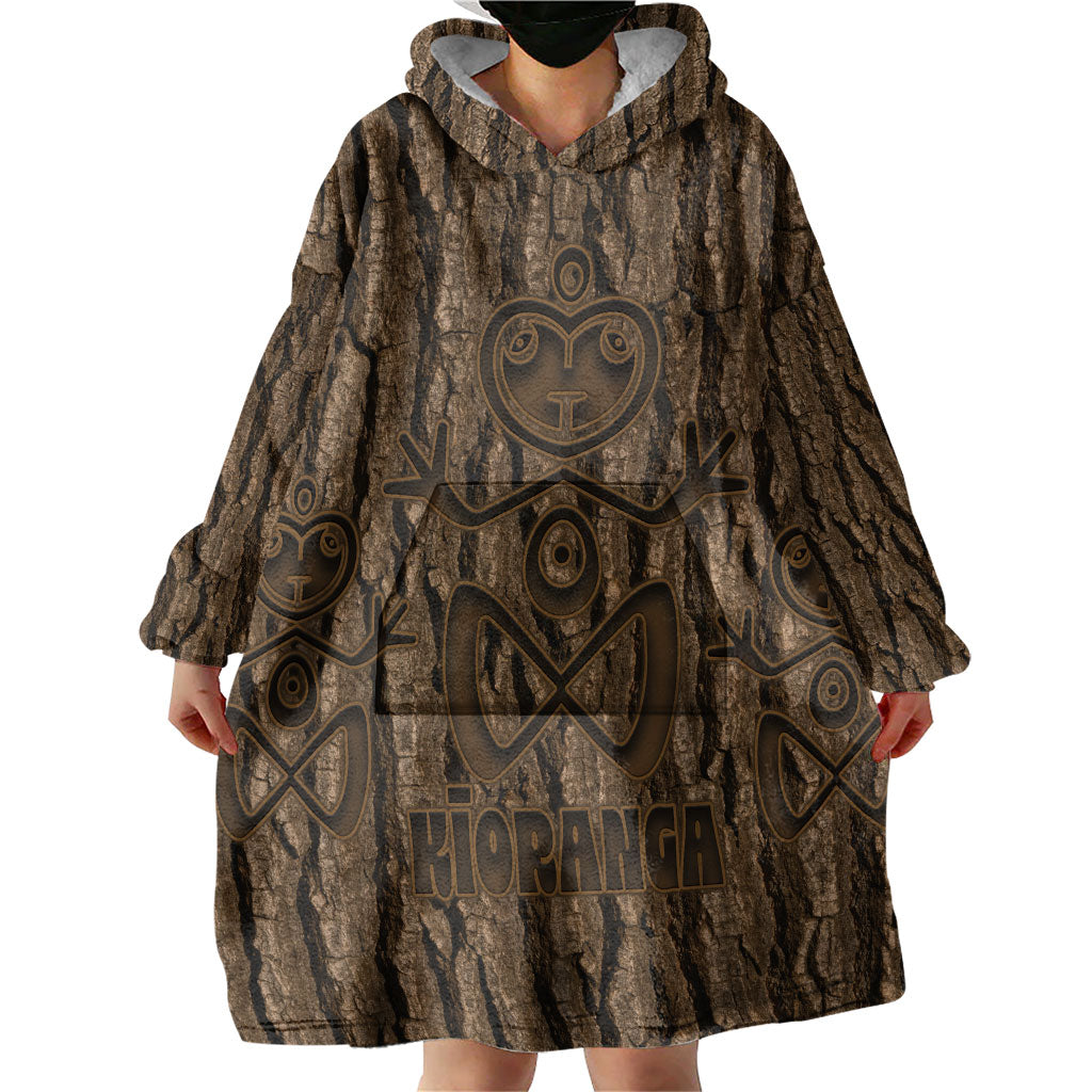 Kioranga Moriori New Zealand Wearable Blanket Hoodie Kopi Rakau Carving Art