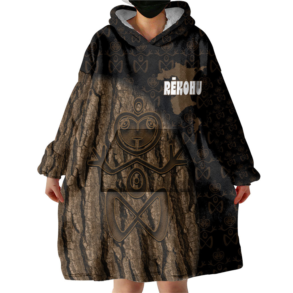 Moriori Kekoru New Zealand Personalised Wearable Blanket Hoodie Kopi Rakau Carving Chatham Islands Map