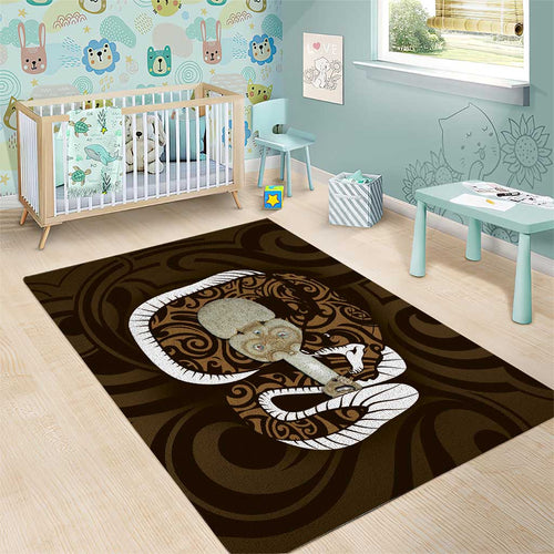 Gold New Zealand Eel Area Rug Aotearoa Maori Tuna With Kotiate Weapon