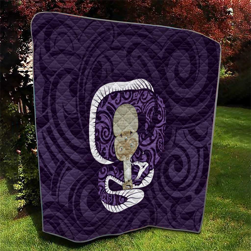 Purple New Zealand Eel Quilt Aotearoa Maori Tuna With Kotiate Weapon