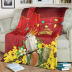 Australia Sulphur-crested Cockatoo Christmas Blanket Aussie Native Flowers Merry Xmas - Aussie Hoodie