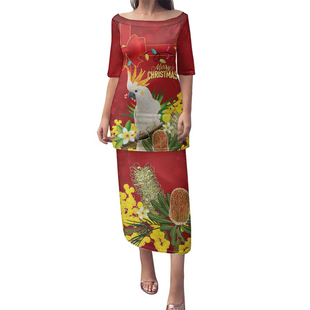 Personalised Australia Sulphur-crested Cockatoo Christmas Family Matching Puletasi and Hawaiian Shirt Aussie Native Flowers Merry Xmas - Aussie Hoodie