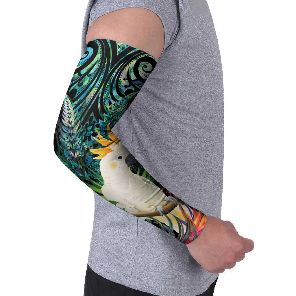 Sulphur-crested Cockatoo New Zealand Arm Sleeves Paua Shell Aotearoa Maori Tropical Flowers - Aussie Hoodie