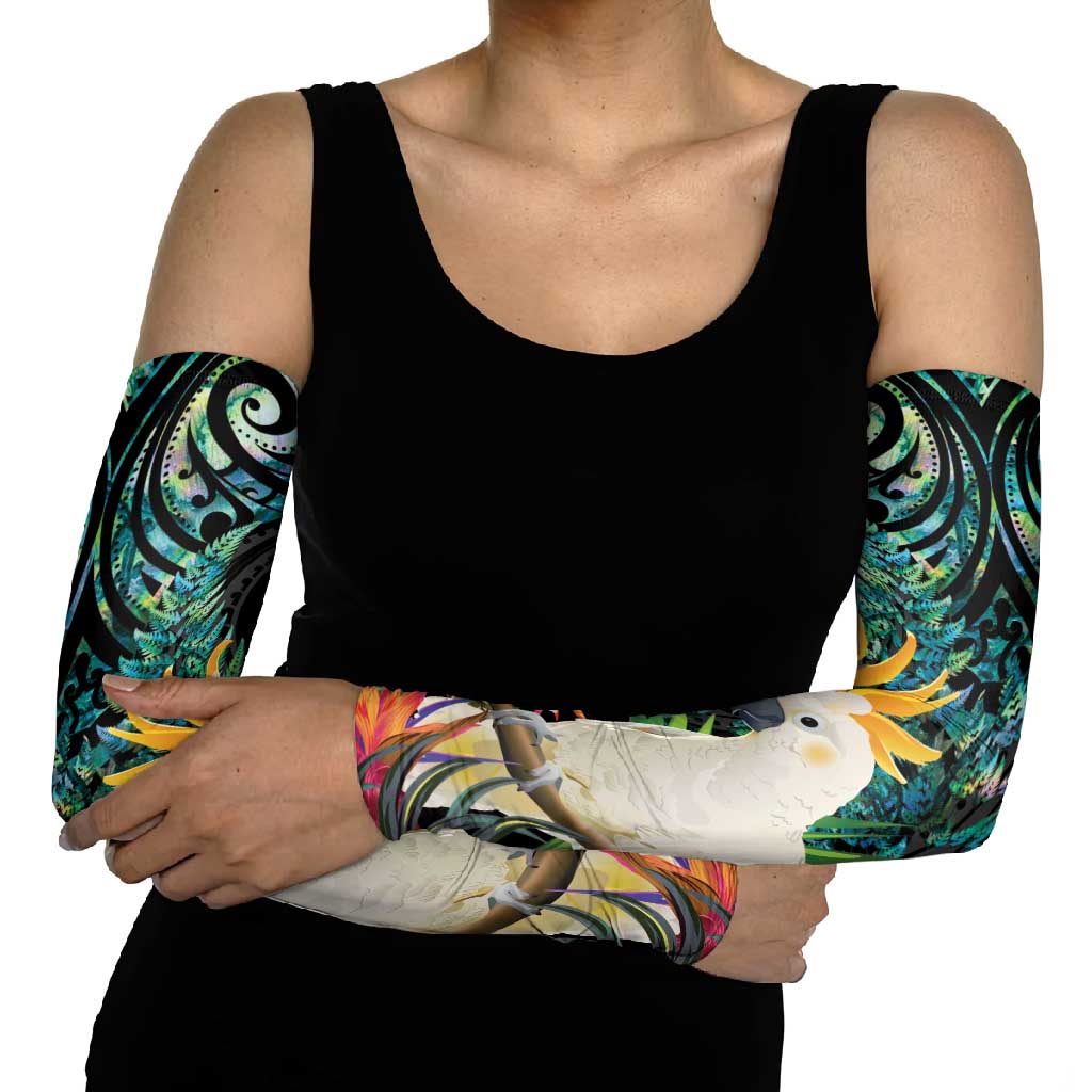 Sulphur-crested Cockatoo New Zealand Arm Sleeves Paua Shell Aotearoa Maori Tropical Flowers - Aussie Hoodie