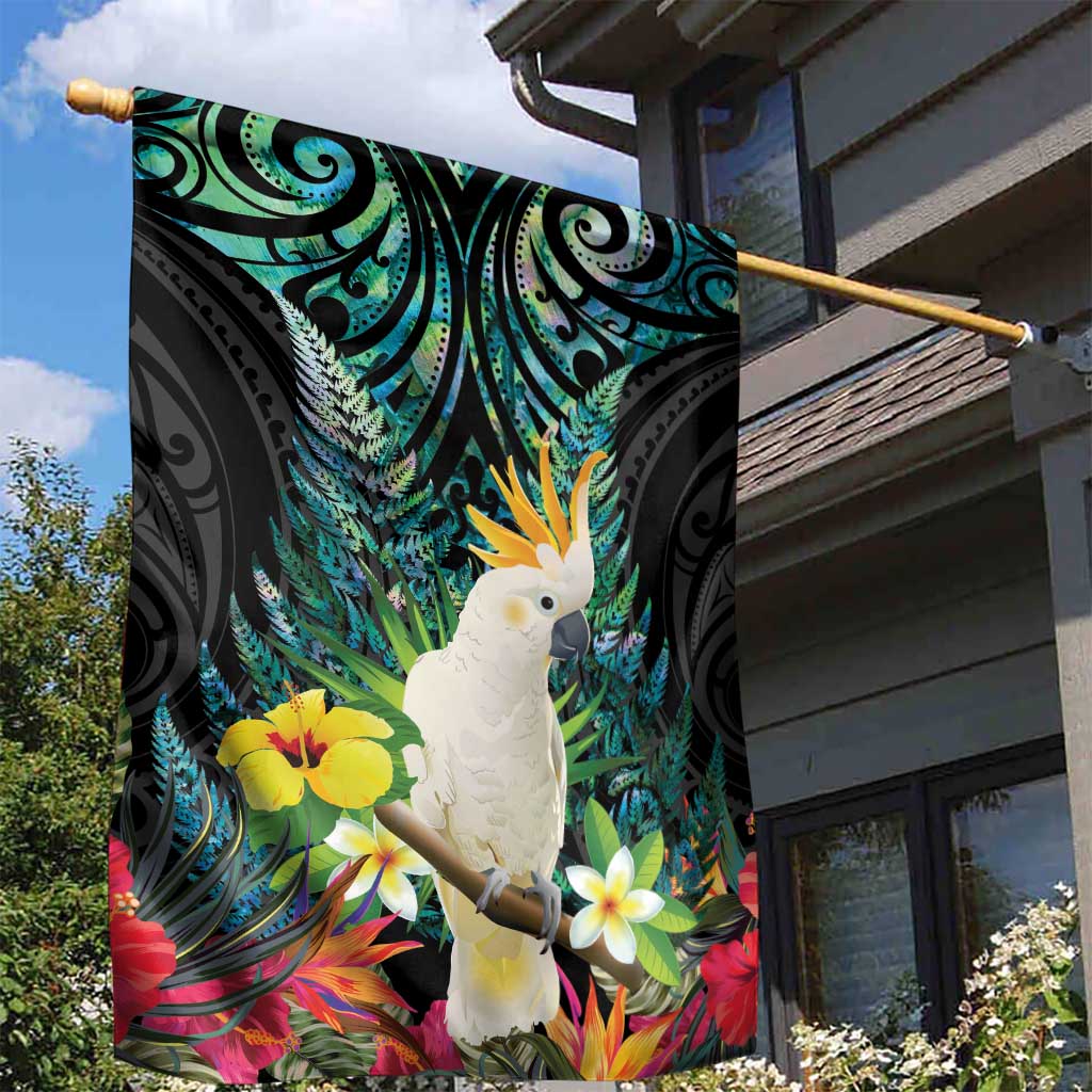 Sulphur-crested Cockatoo New Zealand Garden Flag Paua Shell Aotearoa Maori Tropical Flowers - Aussie Hoodie