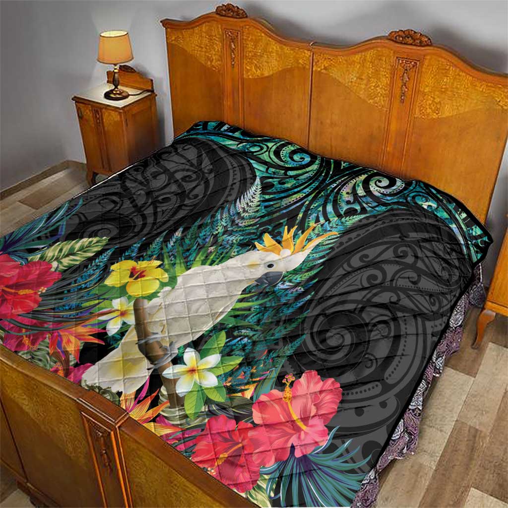 Sulphur-crested Cockatoo New Zealand Quilt Paua Shell Aotearoa Maori Tropical Flowers - Aussie Hoodie