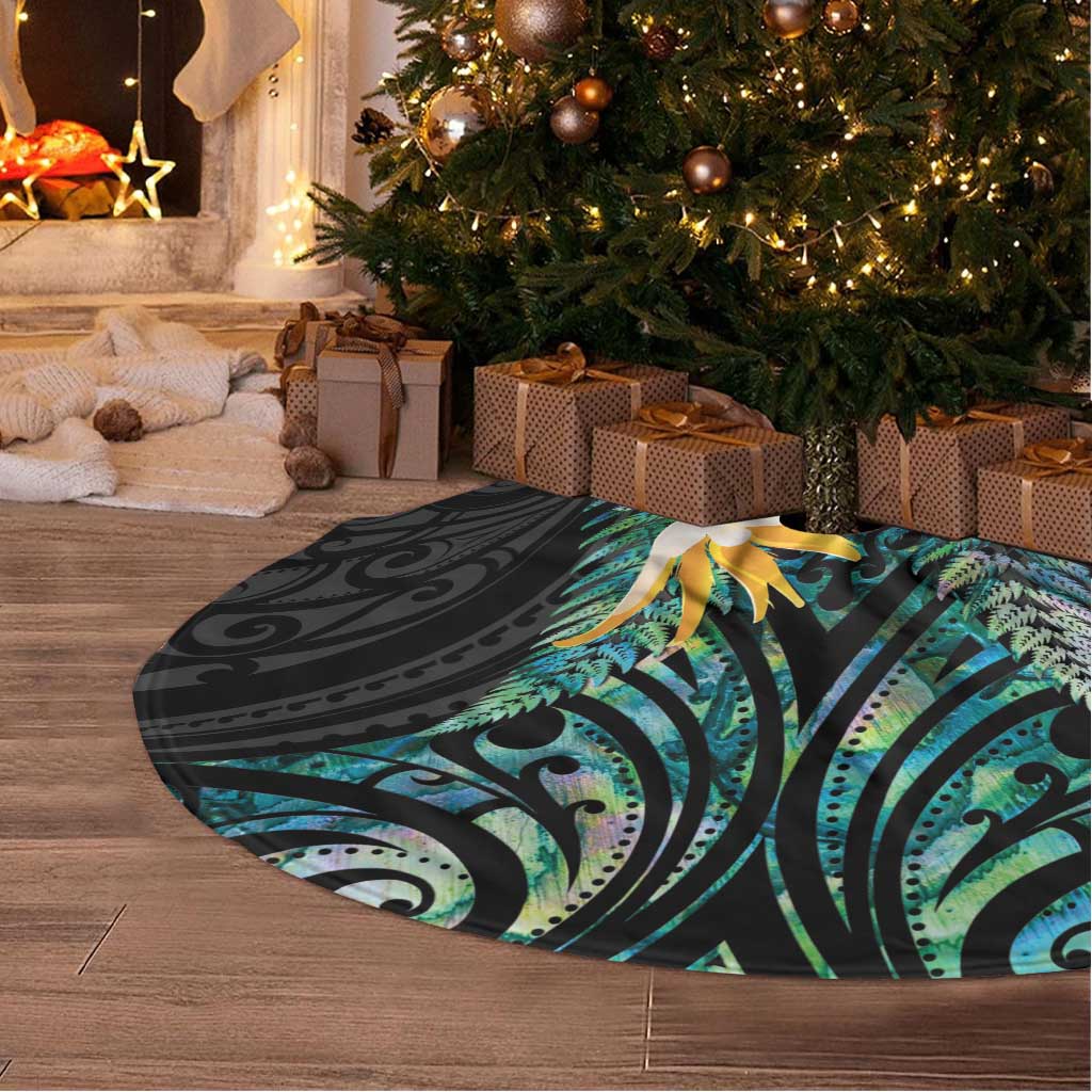 Sulphur-crested Cockatoo New Zealand Tree Skirt Paua Shell Aotearoa Maori Tropical Flowers - Aussie Hoodie