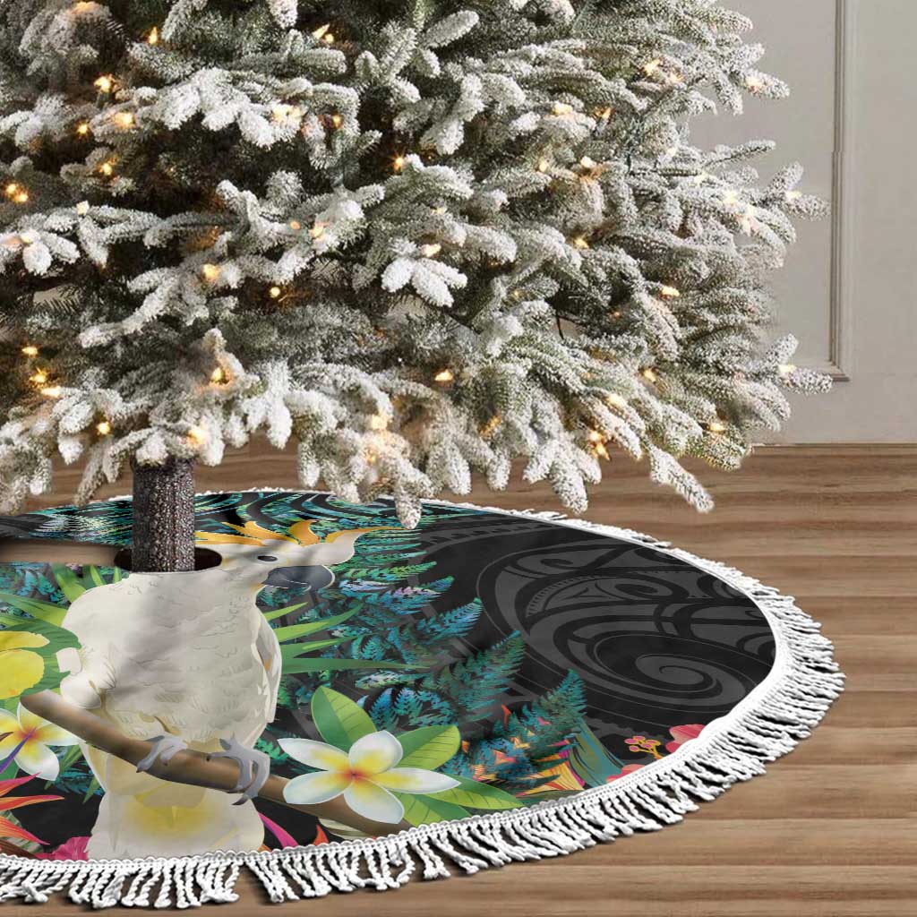 Sulphur-crested Cockatoo New Zealand Tree Skirt Paua Shell Aotearoa Maori Tropical Flowers - Aussie Hoodie