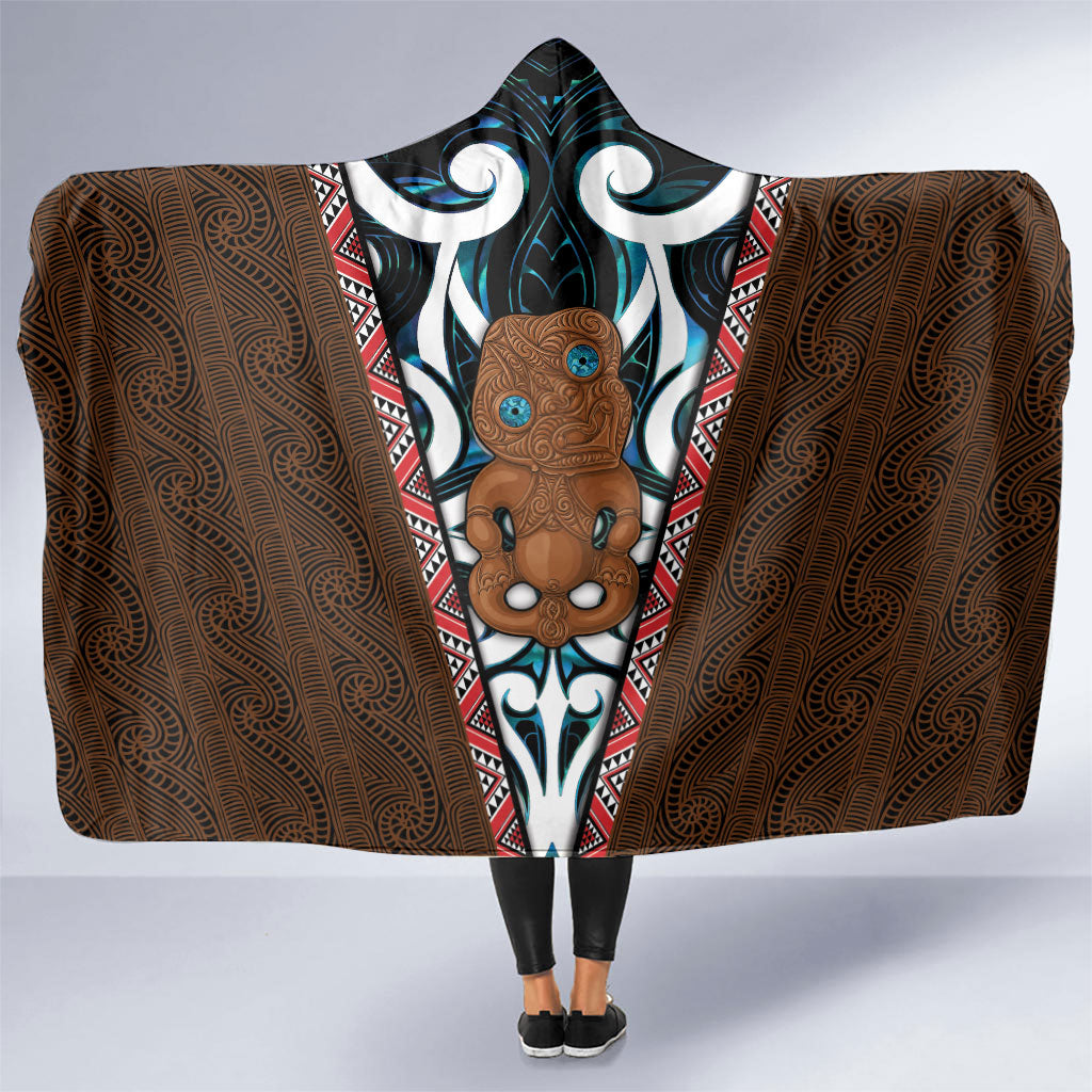 New Zealand Whakairo Hooded Blanket Tiki Maori Carving Taniko Motifs