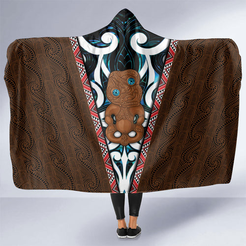 New Zealand Whakairo Hooded Blanket Tiki Maori Carving Taniko Motifs