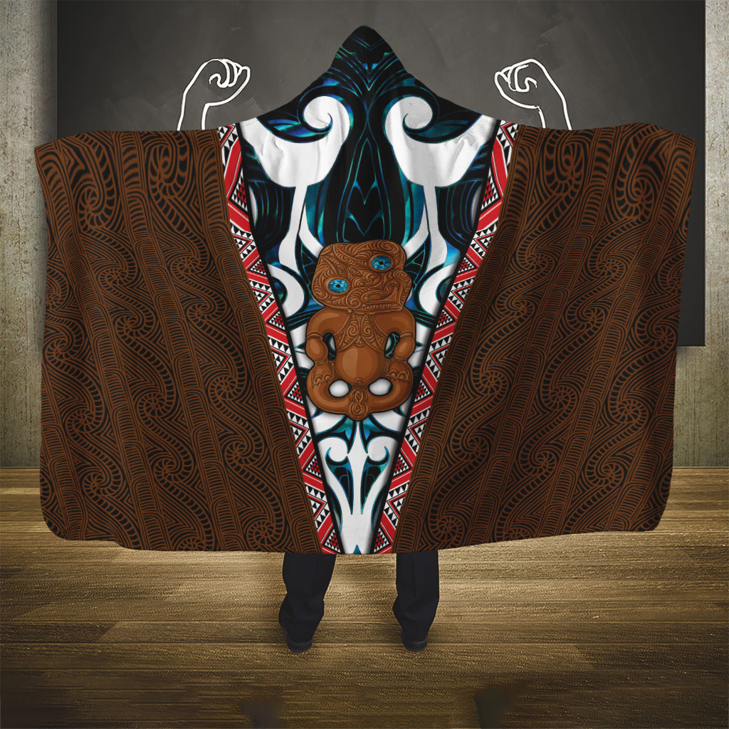 New Zealand Whakairo Hooded Blanket Tiki Maori Carving Taniko Motifs