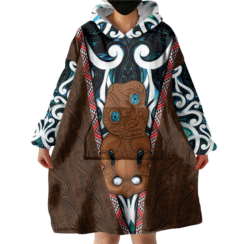 New Zealand Whakairo Wearable Blanket Hoodie Tiki Maori Carving Taniko Motifs