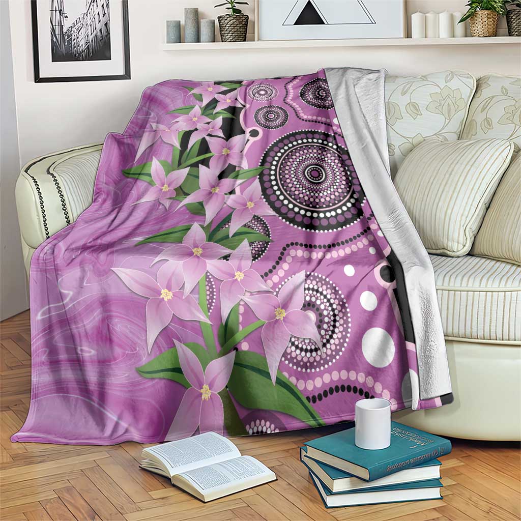 Australia Boronia Blanket Aussie Native Flowers Indigenous Art - Aussie Hoodie