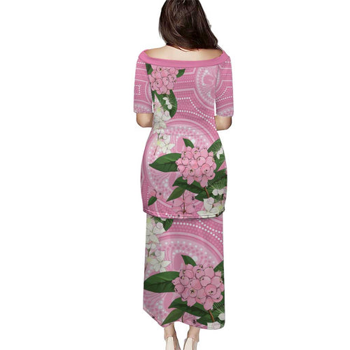 Australia Lilly Pilly Riberry Family Matching Puletasi and Hawaiian Shirt Aussie Native Flowers Indigenous Art - Aussie Hoodie