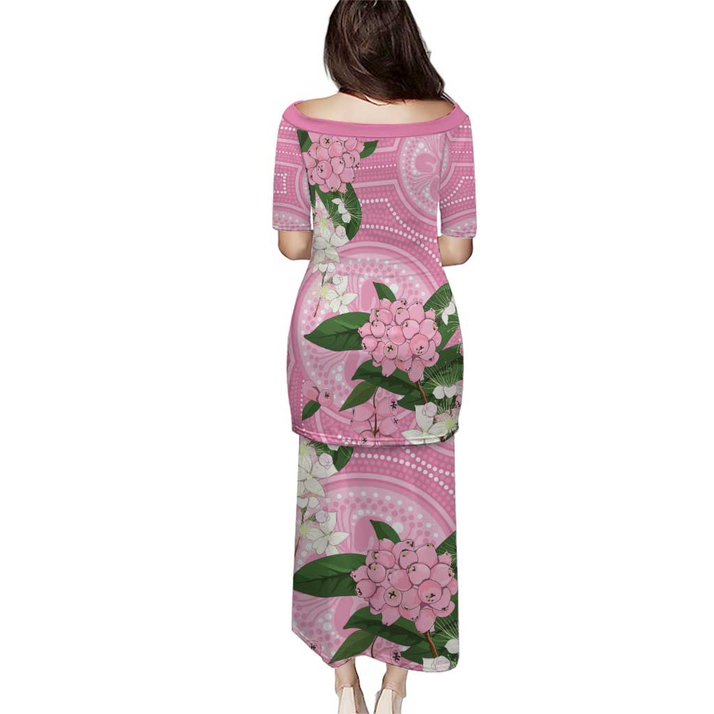 Australia Lilly Pilly Riberry Puletasi Aussie Native Flowers Indigenous Art - Aussie Hoodie