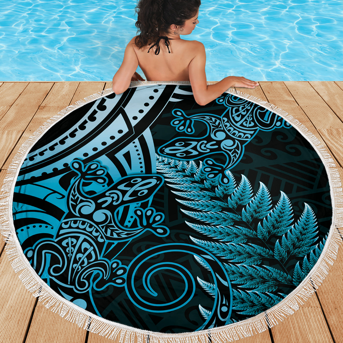 New Zealand Lizard Beach Blanket Silver Fern Aotearoa Maori Blue Version