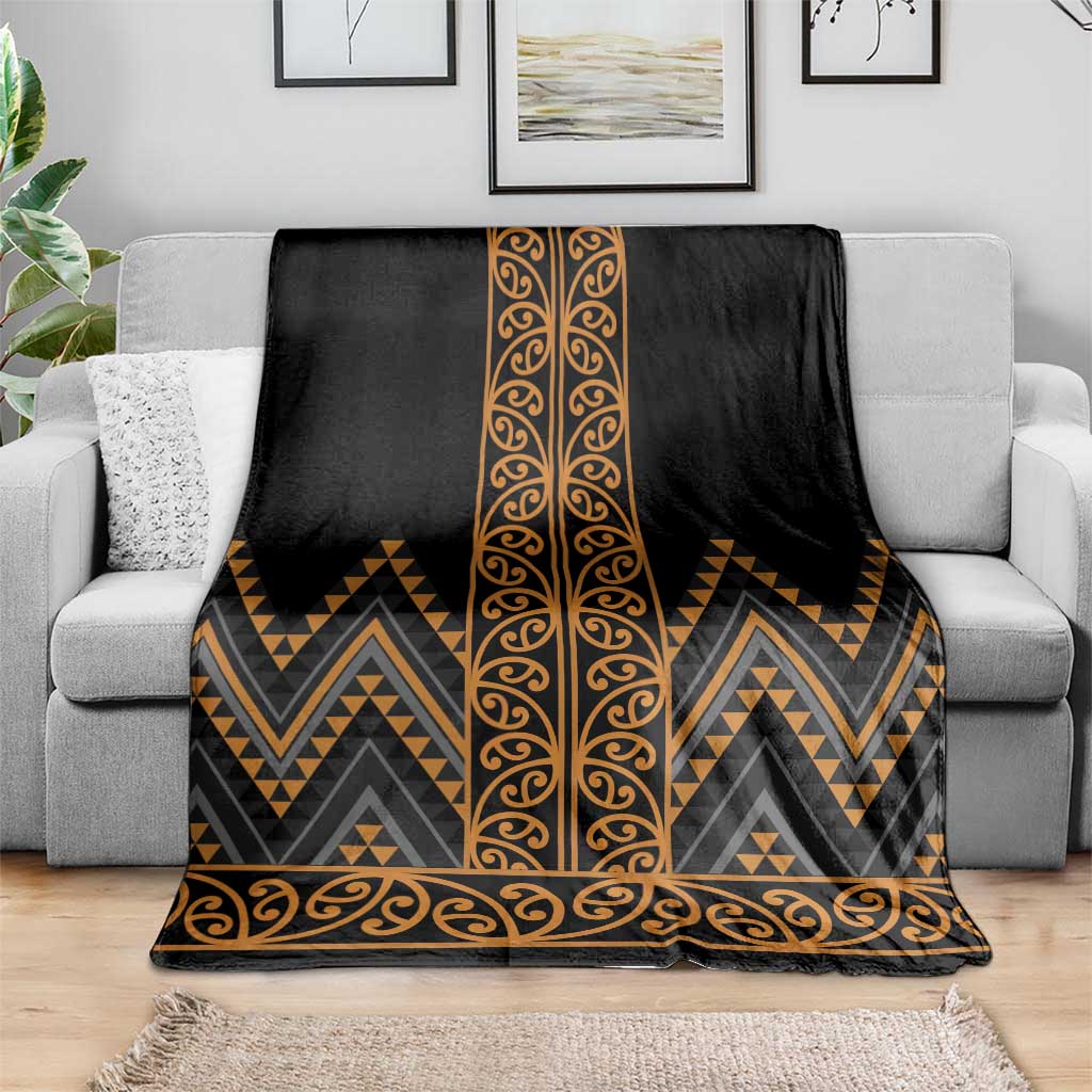 Gold Aotearoa Mangopare Kowhaiwhai and Niho Taniwha Blanket Maori New Zealand