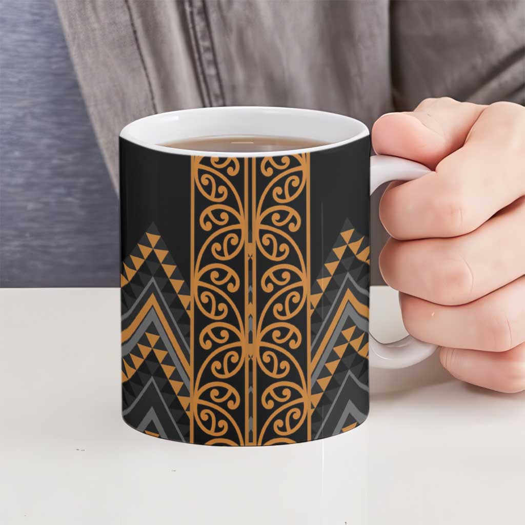 Gold Aotearoa Mangopare Kowhaiwhai Niho Taniwha Ceramic Mug Maori New Zealand - Aussie Hoodie